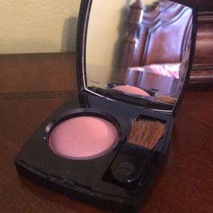 Chanel Rose Cache Blush
